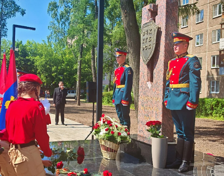 В Костроме торжественно открыли сквер в честь героев службы безопасности 